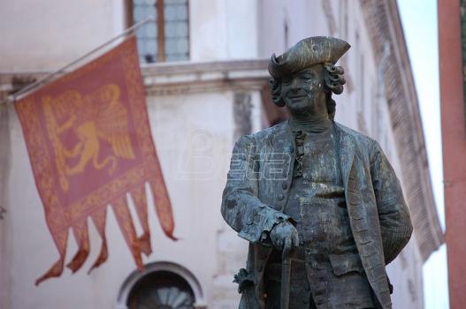 Si sot, më 6 Shkurt, vdiq Karlo Goldoni, mbreti Xhorxh dhe ndodhi fatkeqësia e Manchester