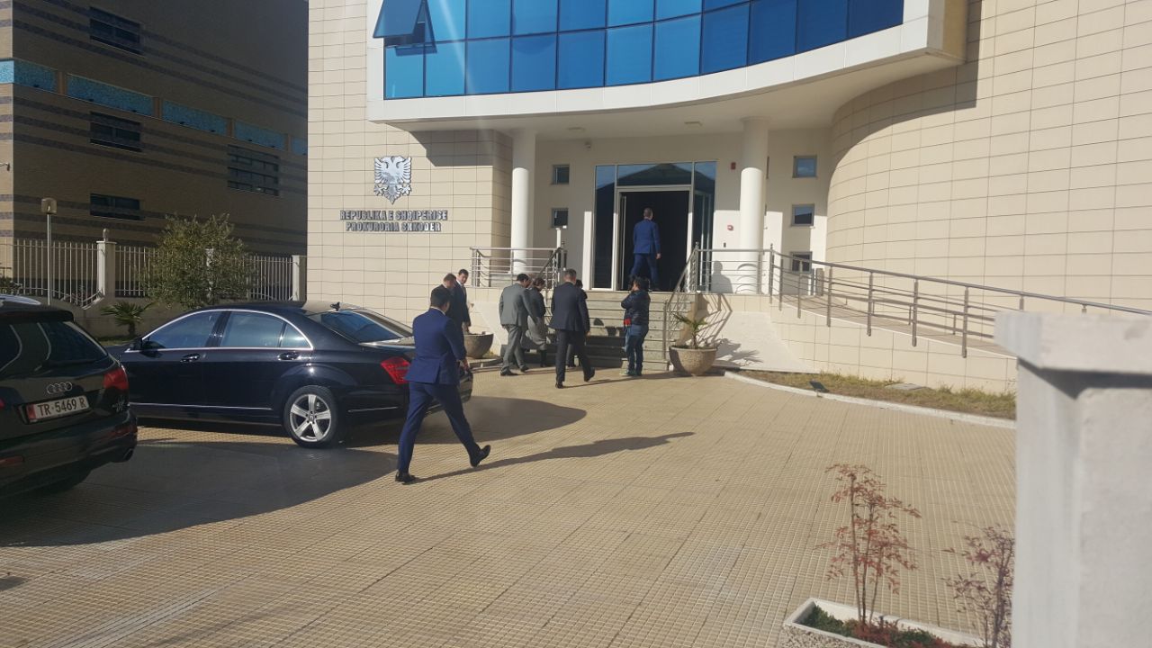 Arta Marku takim me prokurorët e Shkodrës