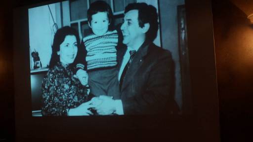 Tinka Kurti ndan dhimbjen për të birin dhe krenarinë për sukseset e nipërve