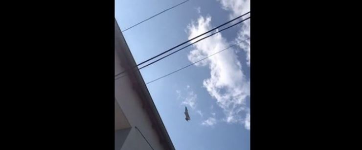 VIDEO/ Presion shqiptarëve? Serbia ngre avionët luftarakë mbi Luginën e Preshevës