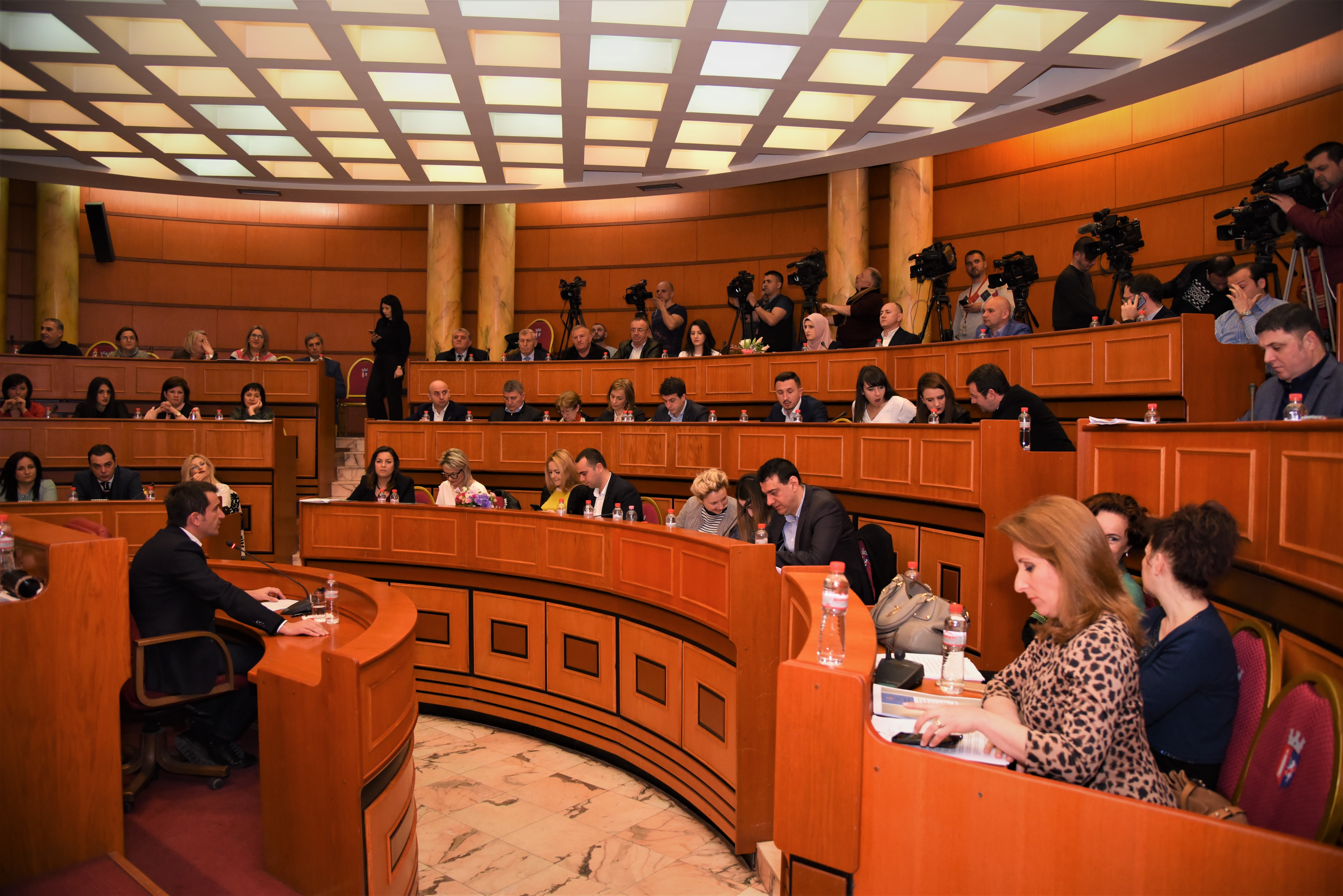 Hapen kreditë e buta, Veliaj: Programi më ambicioz, zgjidhje problemit të strehimit për familjet