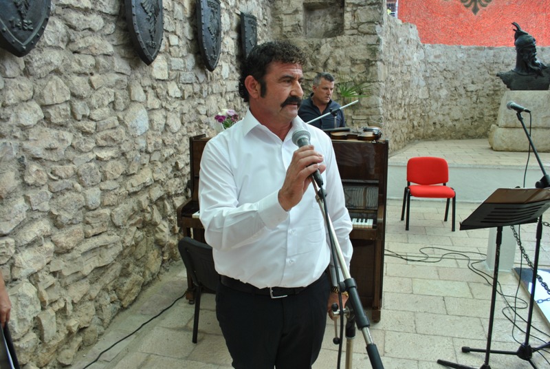 Tjetërsimi i trojeve/ Prangoset edhe kreu i Këshillit të Qarkut, xhaxhai i Arben Ndokës