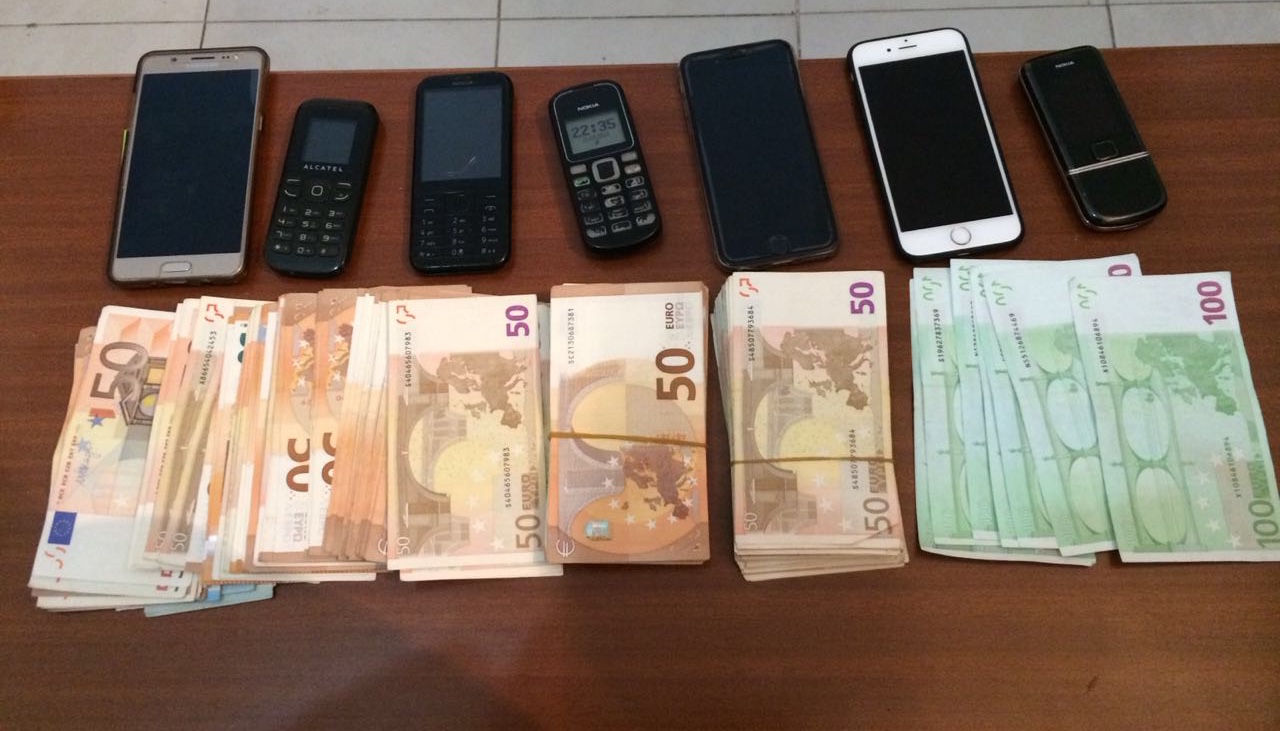 EMRAT/ Prangoset banda shkodrane e cigareve kontrabandë me Malin e Zi drejt Shqipërisë