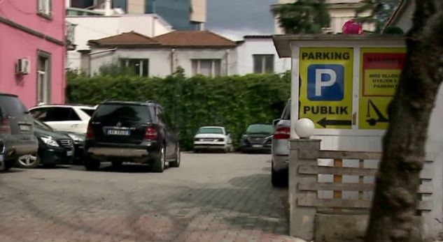 Sa kushton të parkosh në Tiranë