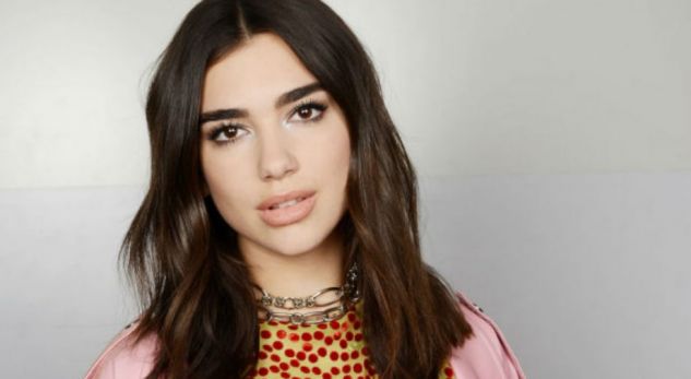 Dua Lipa del gati transparente në Australi