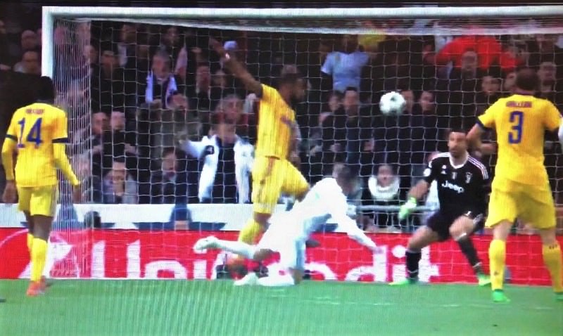 Ish-arbitri i afërt me Realin e pranon: Nuk ishte kurrsesi penallti!