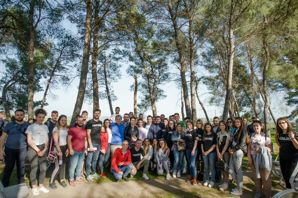 ”AgroCool”, të rinjtë e FRESSH me Peleshin: Të nxisim zhvillimin rural!