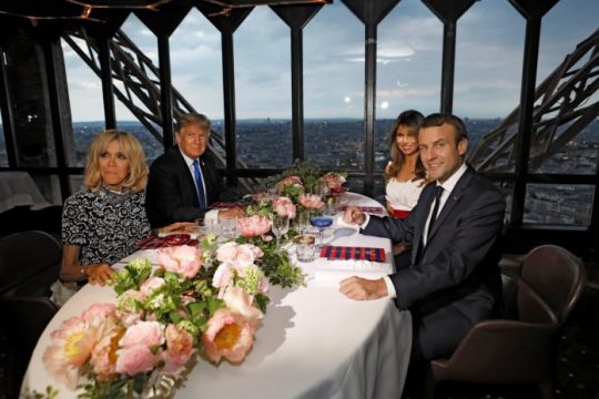 Të ftuarit VIP, menyja dhe detajet e veçanta të darkës presidenciale Trump-Macron