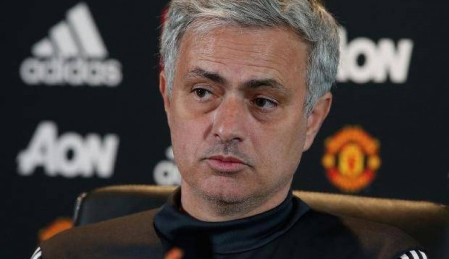 Mourinho edhe pse i kritikon, nuk do largimin e Rashford e Martial