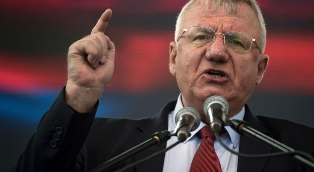 Sheshel bën patetikun pas dënimit nga Haga: Jam krenar me krimet që më kanë ngarkuar