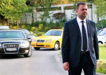 Tom Doshi të njëjtin fat si Llalla, shpallet ‘non grata’ në SHBA