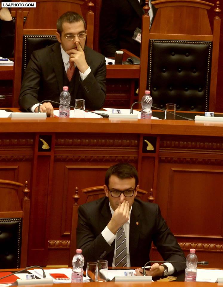 Tahiri mesazhe të koduara? Ja komenti i Veliajt