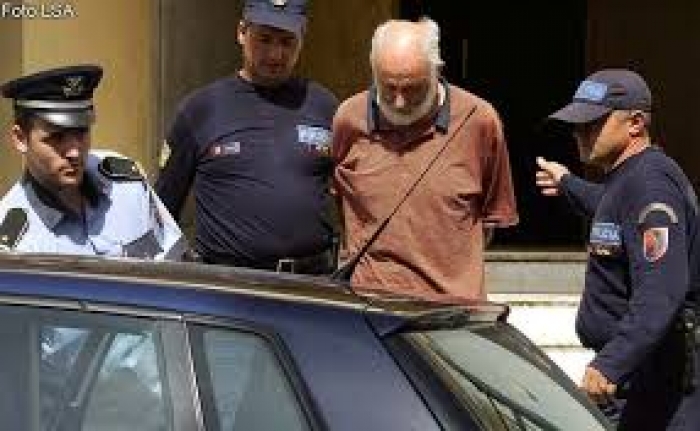 TIRANE/ Pedofili britanik, i dënuar me 20 vite burg, kërkon lirim të parakohshëm