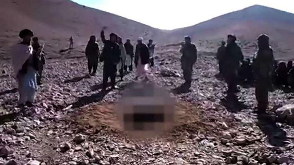 Dënohet se ishte martuar 11 herë, gruaja vritet mizorisht me gurë