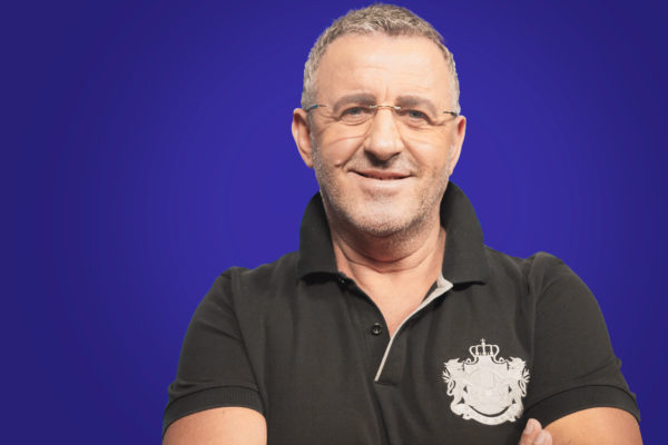 “Thënia e tij motivi im”, Agron Llakaj mesazh në 10-vjetorin e ndarjes nga jeta të Tanit të Topit