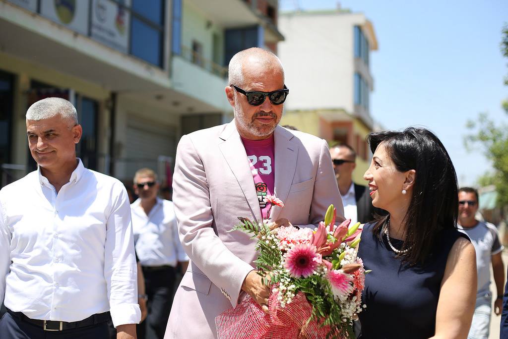 Padia e KLSH për tenderat e “Rilindjes Urbane”, kryebashkiaku: Sulme politike!