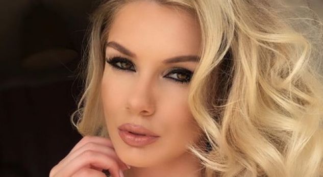 FOTOT/ Viola Spiro paralajmëron dasëm, publikohen pamjet nga provat për fustanin