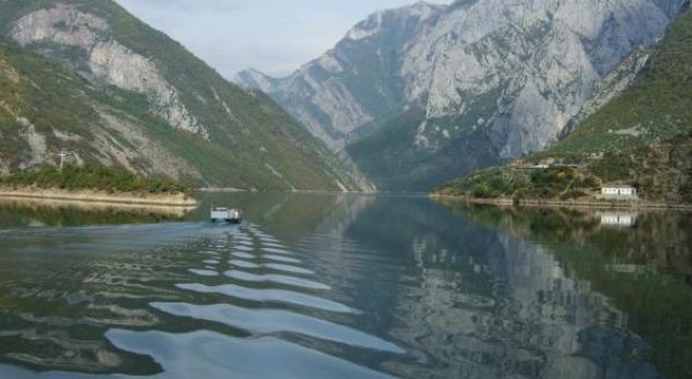 Panel gjigant mbi Vaun e Dejës, njihuni me projektin për parkun diellor