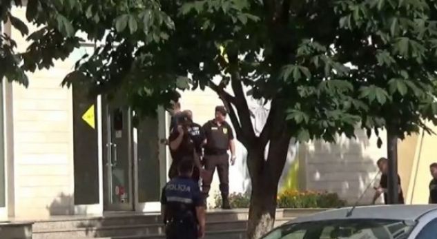 Shkoi në Lushnje për të vjedhur bankën, autori është ushtarak në Berat