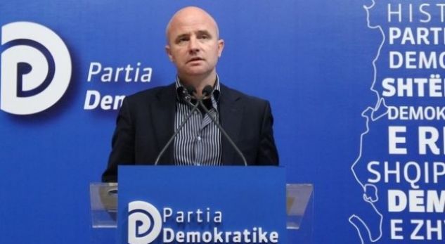 PD nxjerr Strazimirin në deklaratë: Shkolla e Magjistraturës po shkel Vettingun