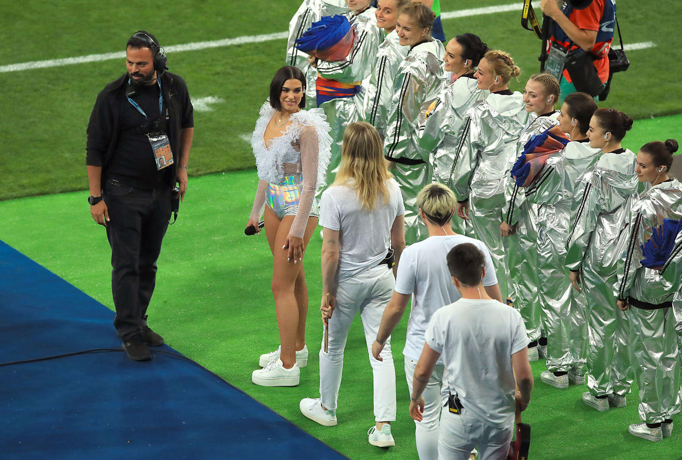 Mediat: Dua Lipa kaloi natën me yllin e Realit pas finales së Champions