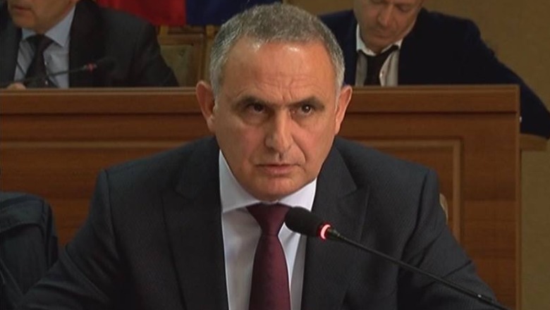 Dorëheqje te Vllaznia, largohet administratori i klubit Astrit Gjyrezi