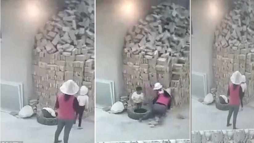 VIDEO e tmerrshme/ Fëmijët i zë poshtë masivi i tullave, përpjekjet e dëshpëruara të nënës