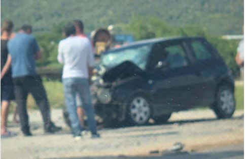 Elbasan/ Kamioni përplaset me veturën, plagoset drejtuesi i saj