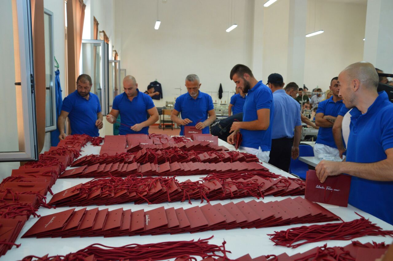 Ministria e Drejtësisë prezanton projekt punësimi për të burgosurit