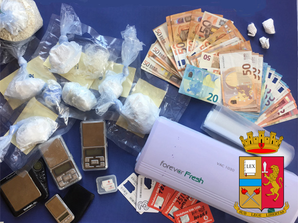 ITALI/ Trafik kokaine, dy shqiptarë bien në prangat e policisë