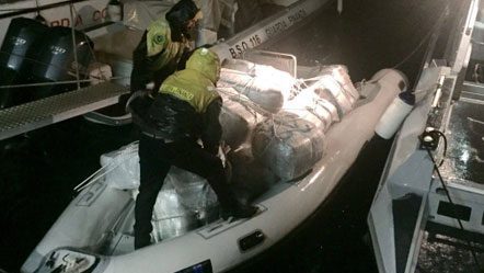 Policia jep detaje: Në Gjirin e Bristanit u gjetën 790 kg hashash