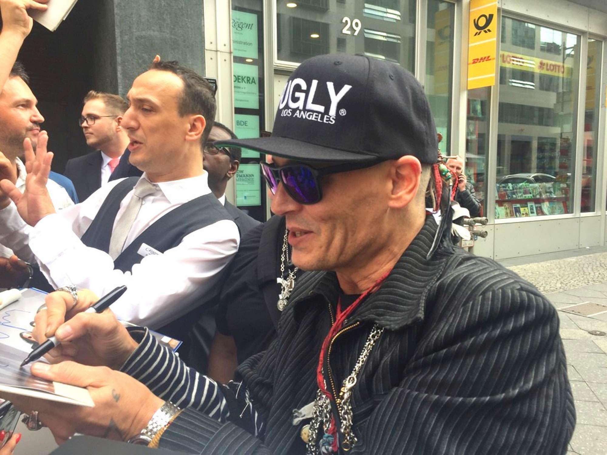 FOTOT/ Çfarë i ka ndodhur Johny Deep? Shikoni si është shndërruar