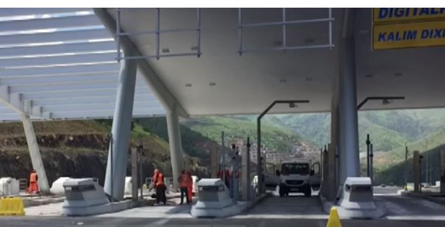 Rikthehet së shpejti tarifa në Rrugën e Kombit, drejt fundit punimet për sportelet