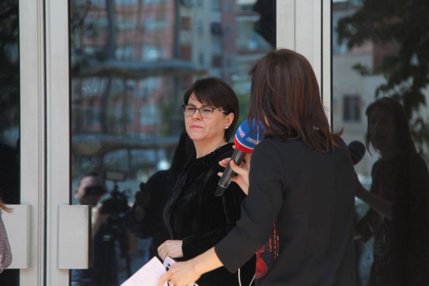 Zbardhet vendimi për Xhoxhajn, si u ndanë votat për shkarkimin gjyqtares së Kushtetueses