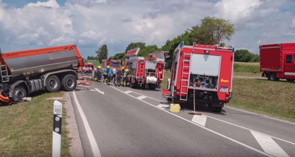 VIDEO/ Shqiptari dhe vajza 4-vjeçare vdesin në aksident, rëndë fëmija tjetër