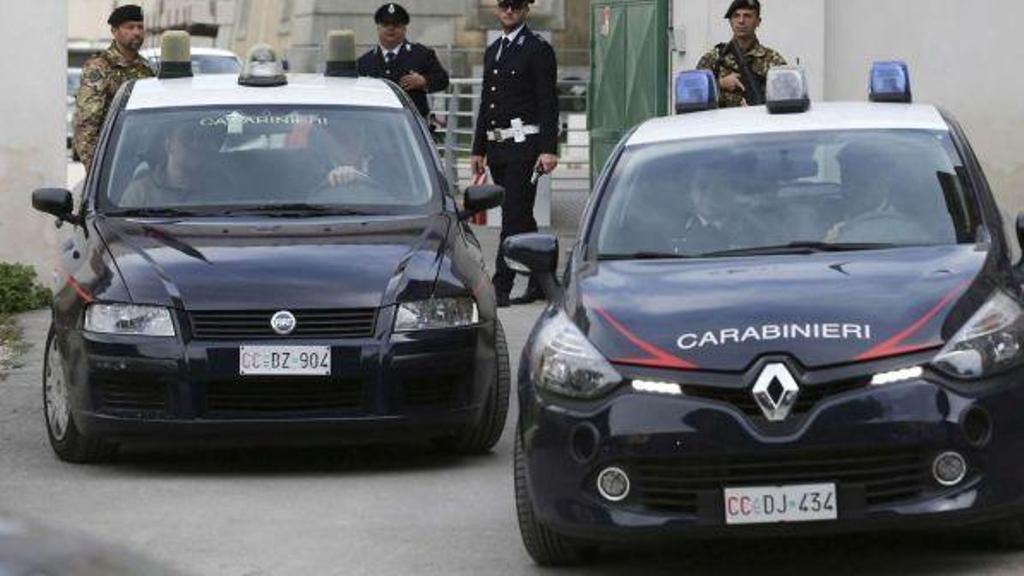 Taksisti i moshuar përdhunon 20-vjeçaren e dehur, ajo e kupton vonë atë që ndodhi