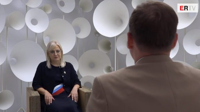 Ministrja Nikolla për ERTV: PD hedh baltë, dëftesat po shpërndahen normalisht