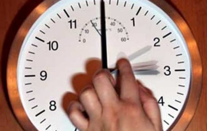 BE kërkon votim për ndryshimin e orës zyrtare