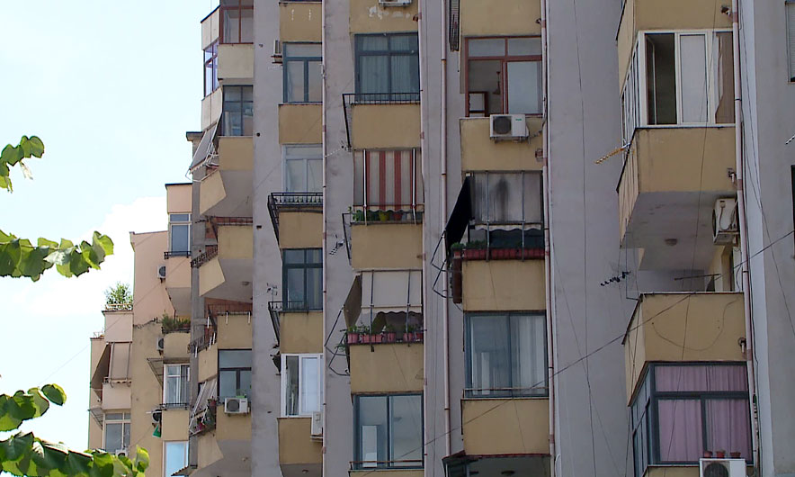 Keni dhënë shtëpi me qira? Tatimet: Deklaroni çdo muaj online, ose gjobiteni