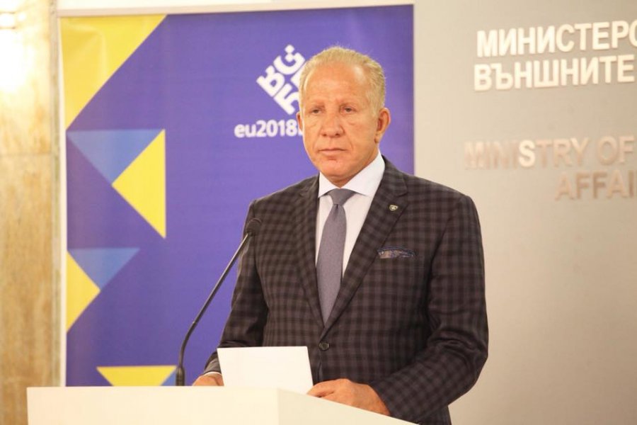 Pacolli: Nuk do ketë ndarje të Kosovës