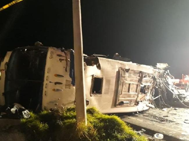 Tjetër tragjedi, aksidentohet autobusi, të paktën 24 të vdekur