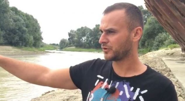 Nëna tentoi të mbyste dy vajzat në Seman, flet ‘heroi’ që i shpëtoi nga vdekja