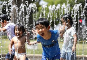 I nxehti djeg edhe Japoninë, raportohen 96 të vdekur