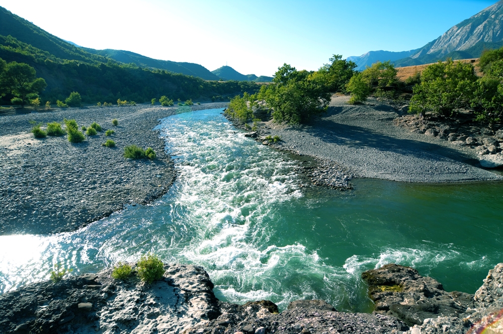 Lumenjtë, thesari i përbashkët që po privatizohet, lufta e të huajve për të ndalur këtë masakër