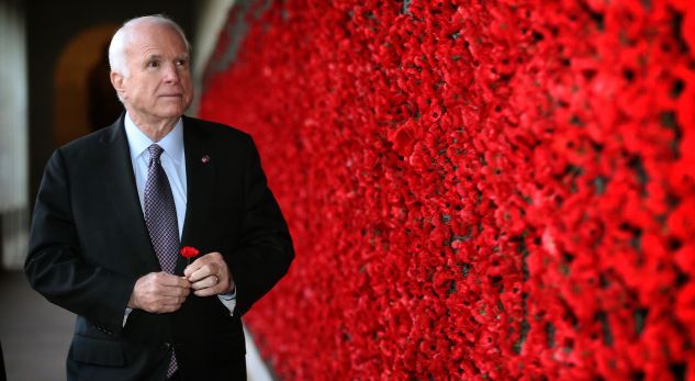 Trump, deklaratë zyrtare për senatorin McCain, shmang fjalën hero