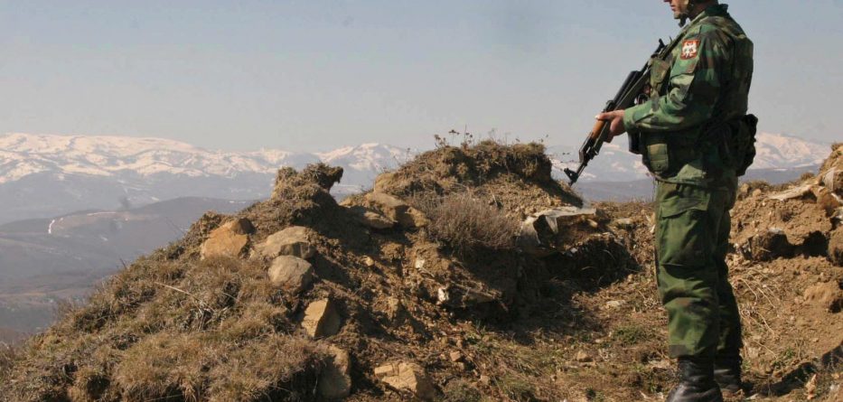 Mali i Zi dërgon trupat ushtarake në kufi me Shqipërinë