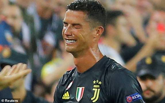 Ronaldo rrezikon ta paguajë shtrenjtë kartonin e kuq