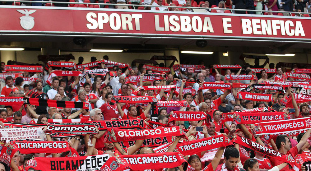 Skandal i Benficas, prostituta dhe dhoma hoteli për arbitrat