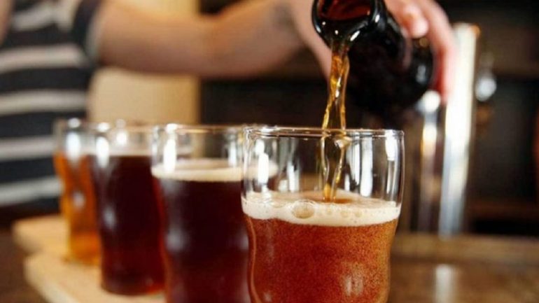 Vdekjet nga alkooli, ku renditen shqiptarët si konsumatorë
