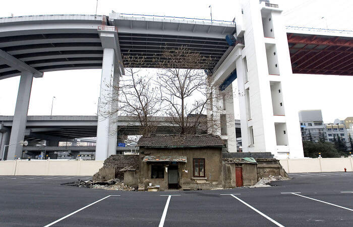 Foto të rralla…kur “të pamundurit” refuzuan largimin